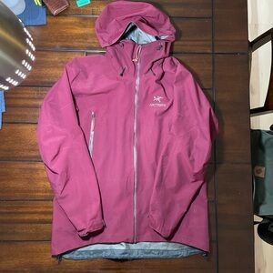 Arc’teryx Theta SV - Men’s L